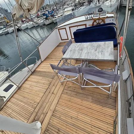 Bateau De Legende * Toulon