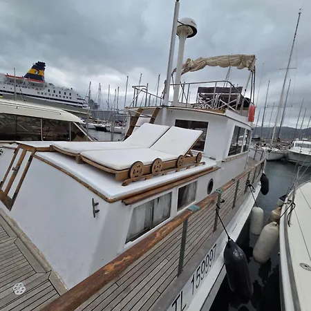 Bateau De Legende Botel Toulon