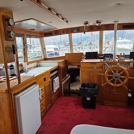 Πλωτό κατάλυμα Bateau De Legende Τουλόν