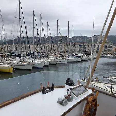 Bateau De Legende Πλωτό κατάλυμα Τουλόν